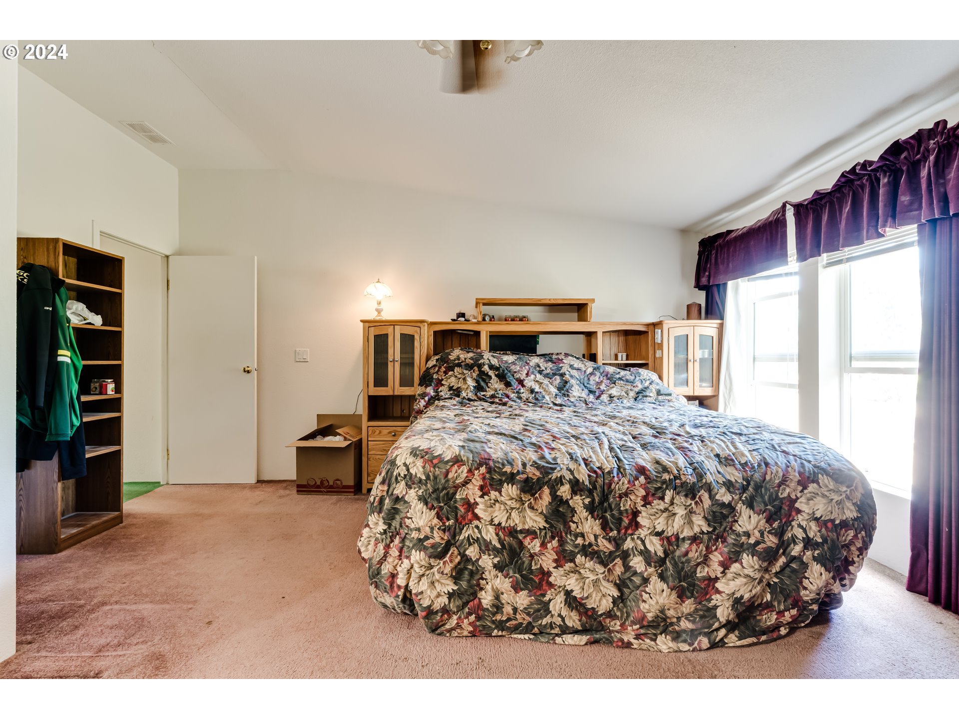 84842 S WILLAMETTE ST