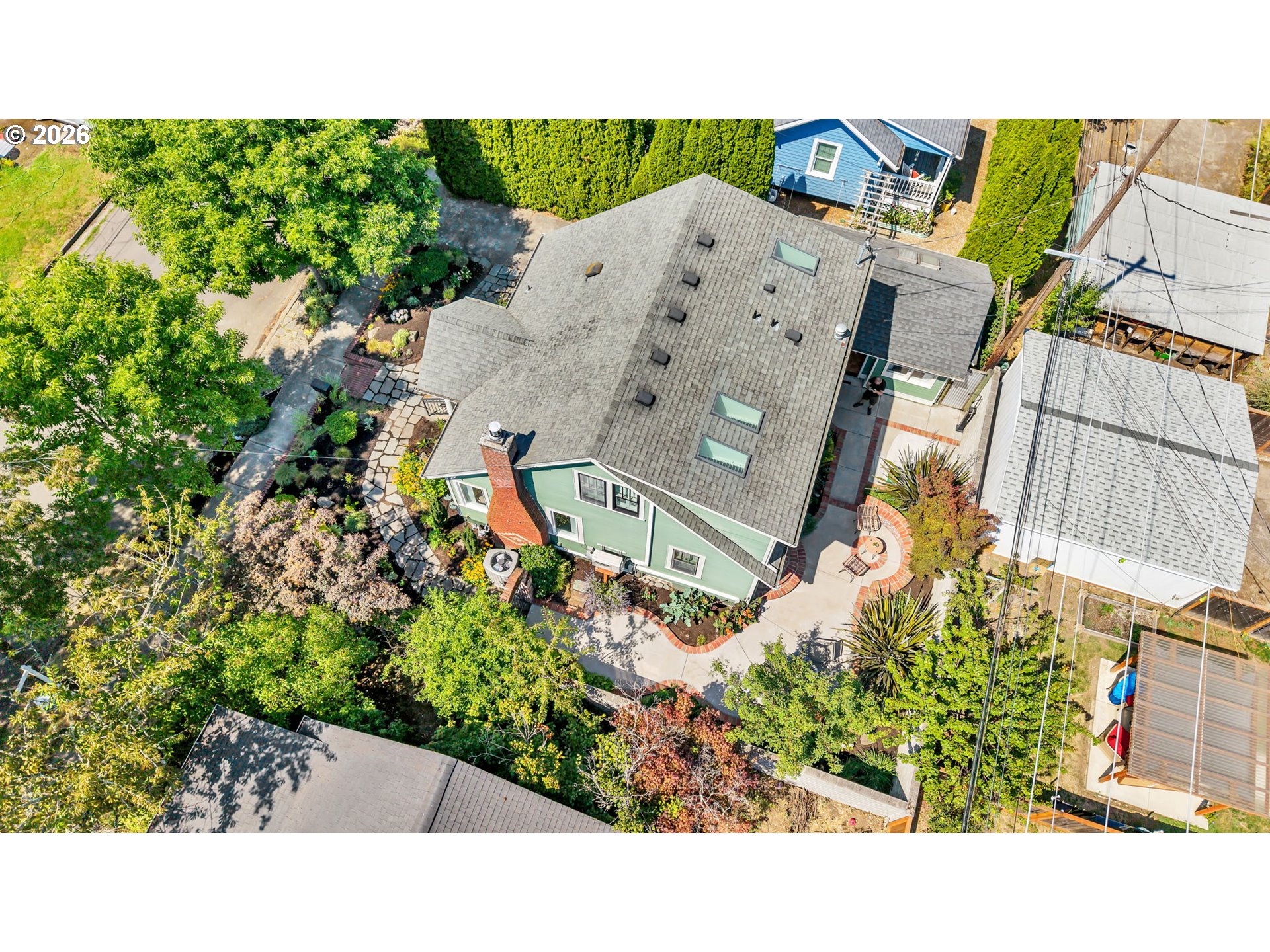 39 ASH ST
