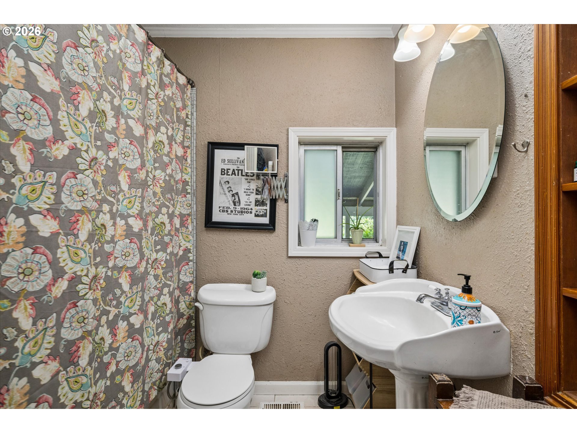 41987 HOLDEN CREEK LN