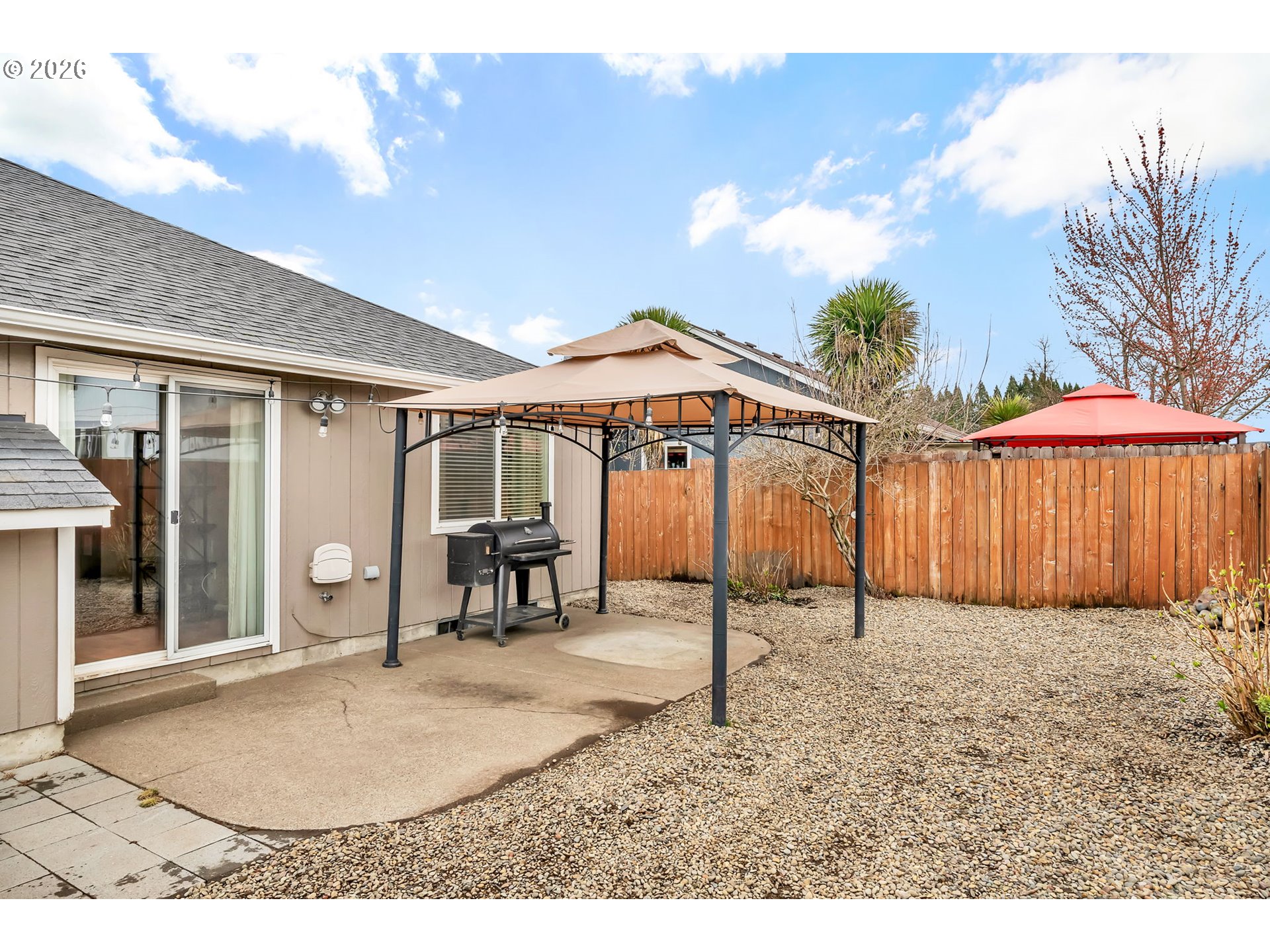 41 SANDALWOOD LOOP