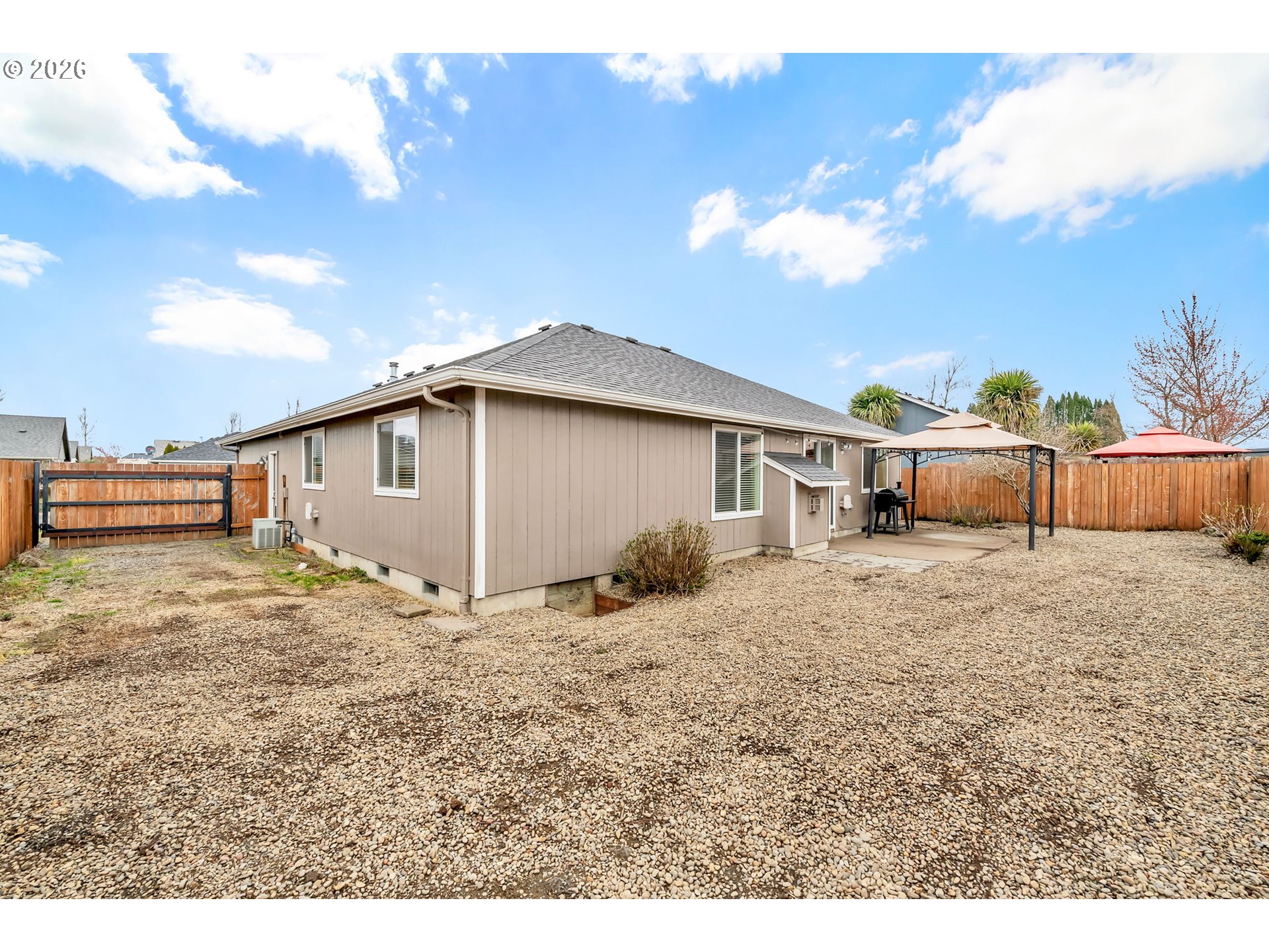 41 SANDALWOOD LOOP