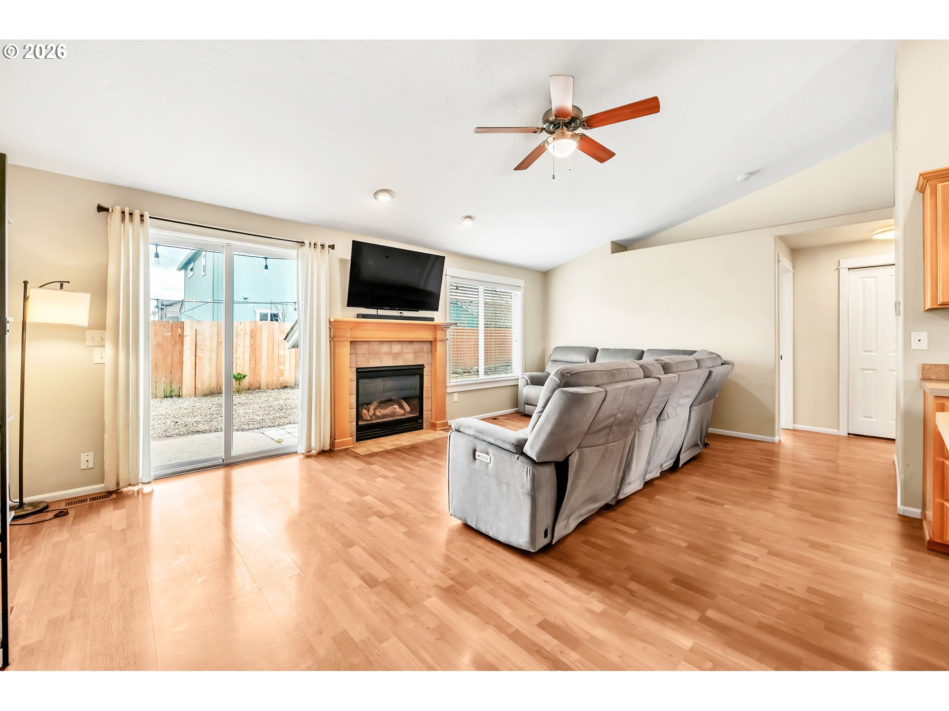 41 SANDALWOOD LOOP