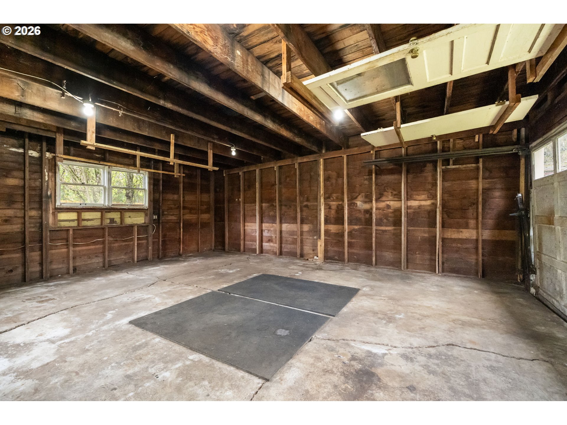 W 15th AVE Lot B
