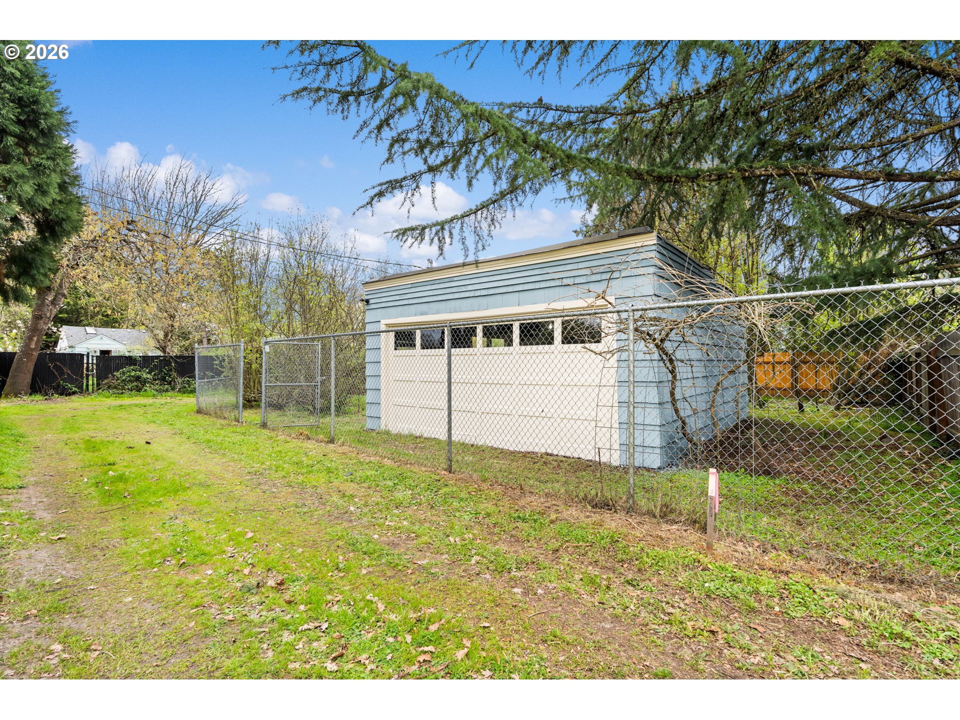 W 15th AVE Lot B