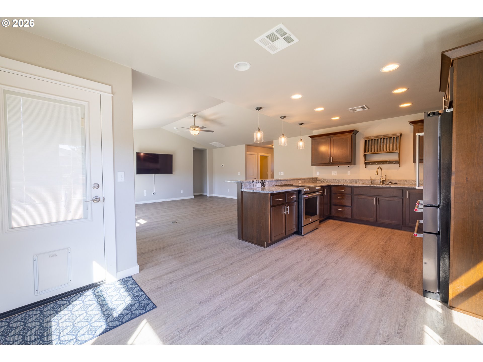 160 BRAXTON CT