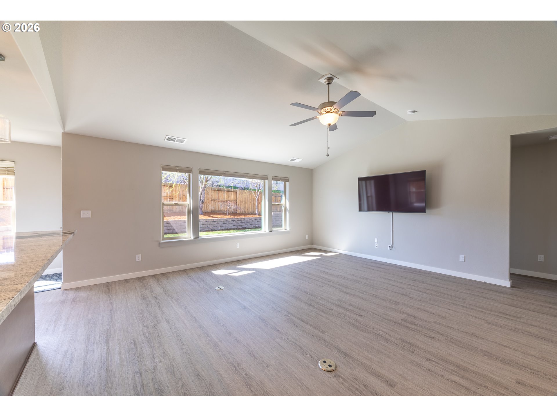 160 BRAXTON CT