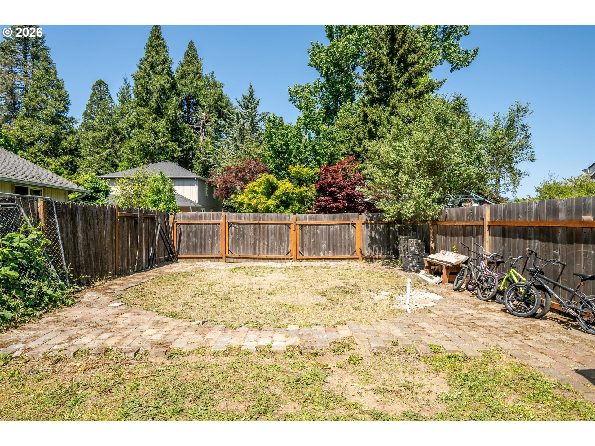 995 KINTZLEY AVE