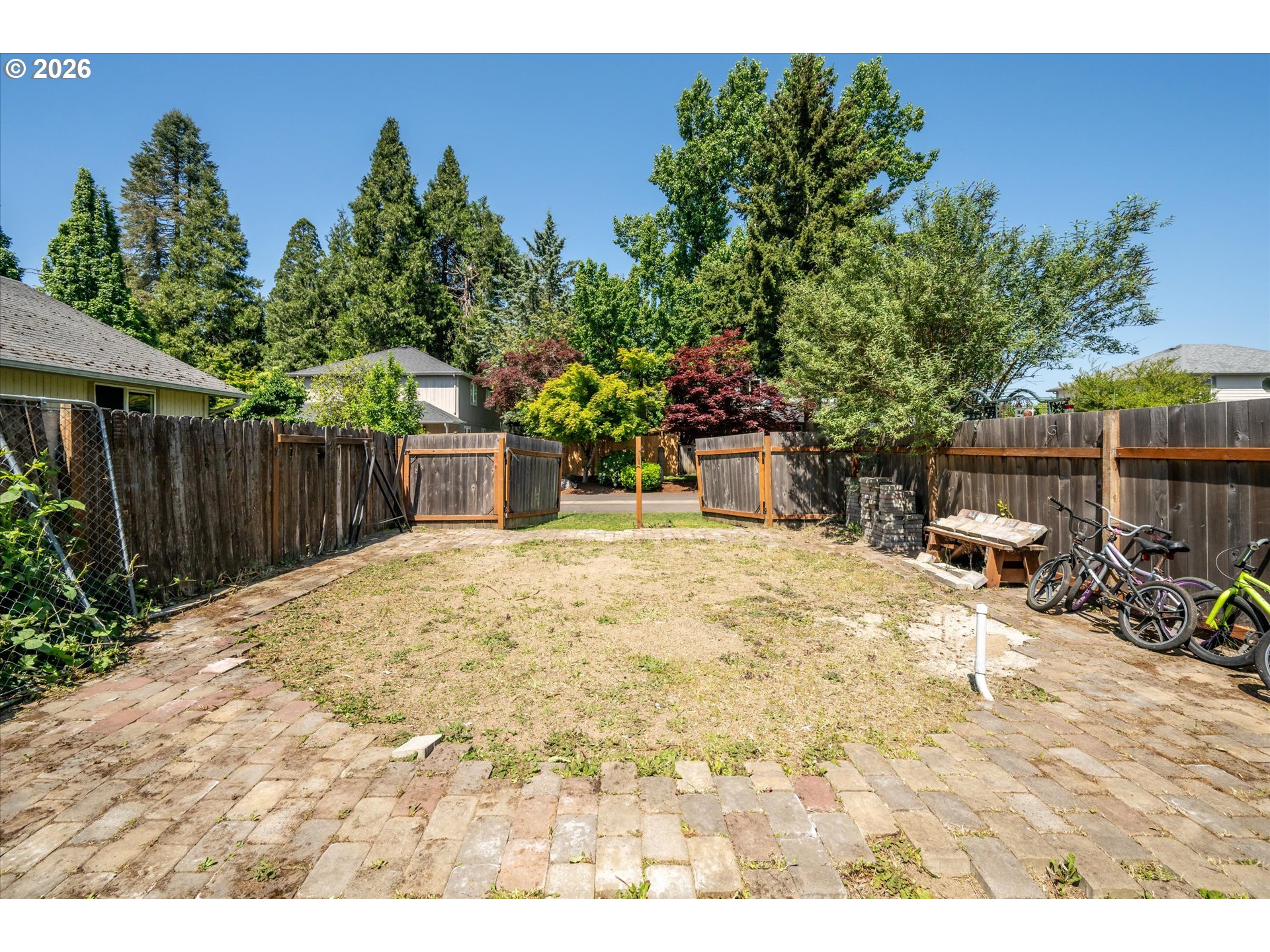995 KINTZLEY AVE