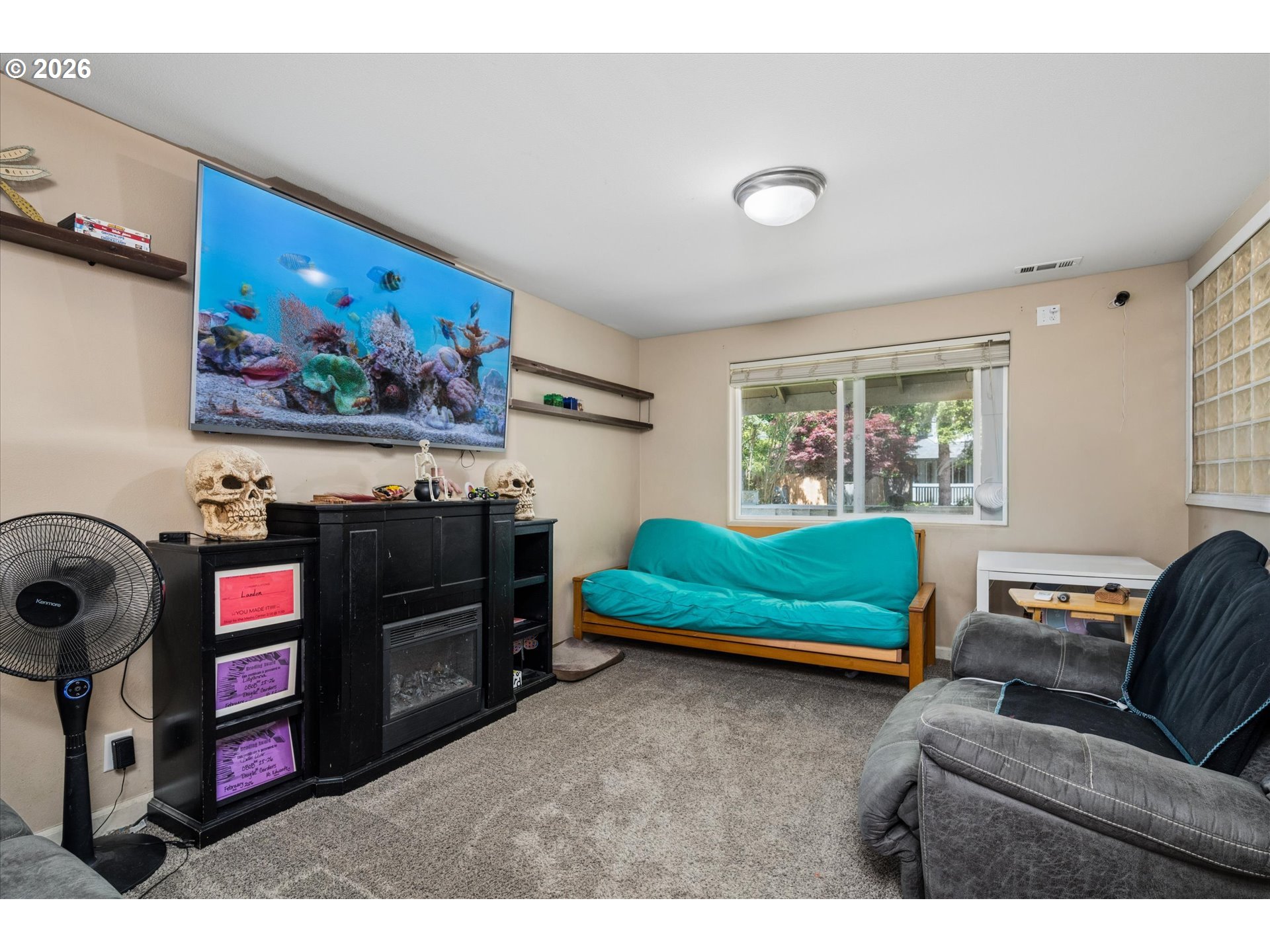 995 KINTZLEY AVE