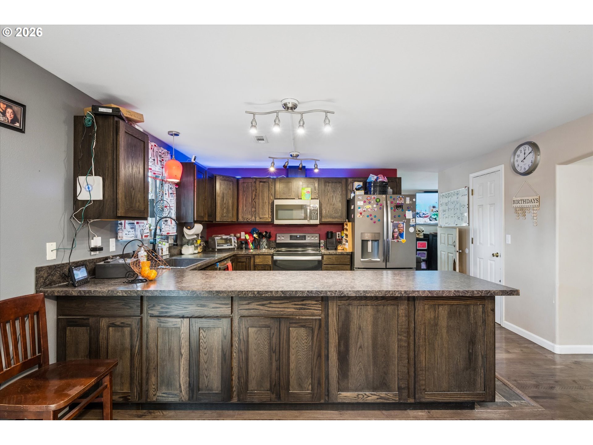 995 KINTZLEY AVE