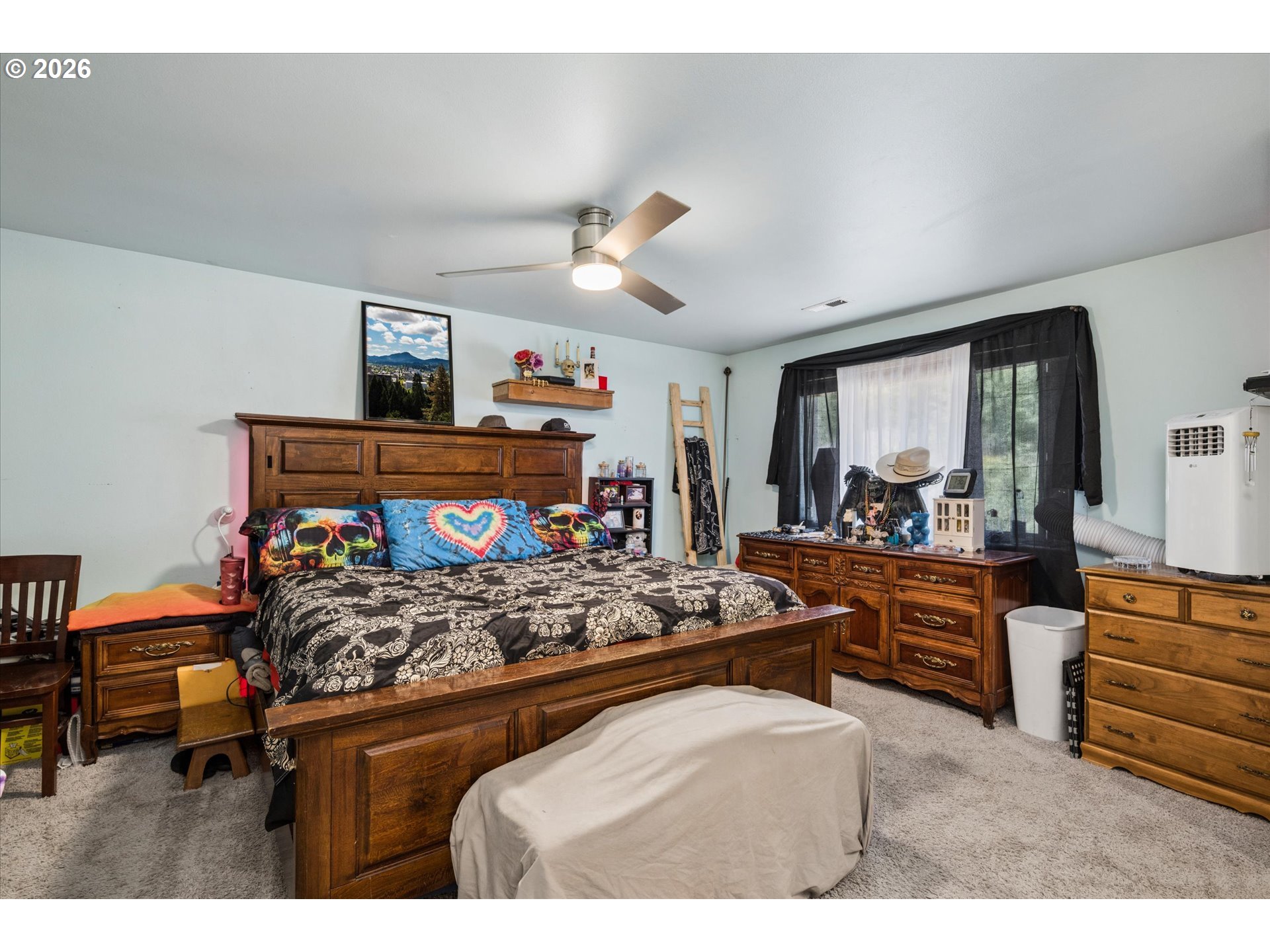 995 KINTZLEY AVE