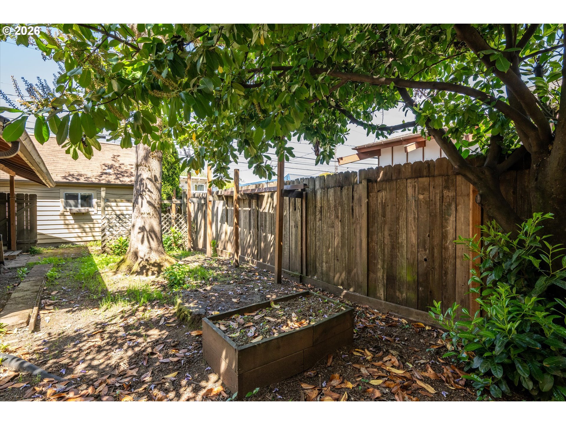 663 VAN BUREN ST