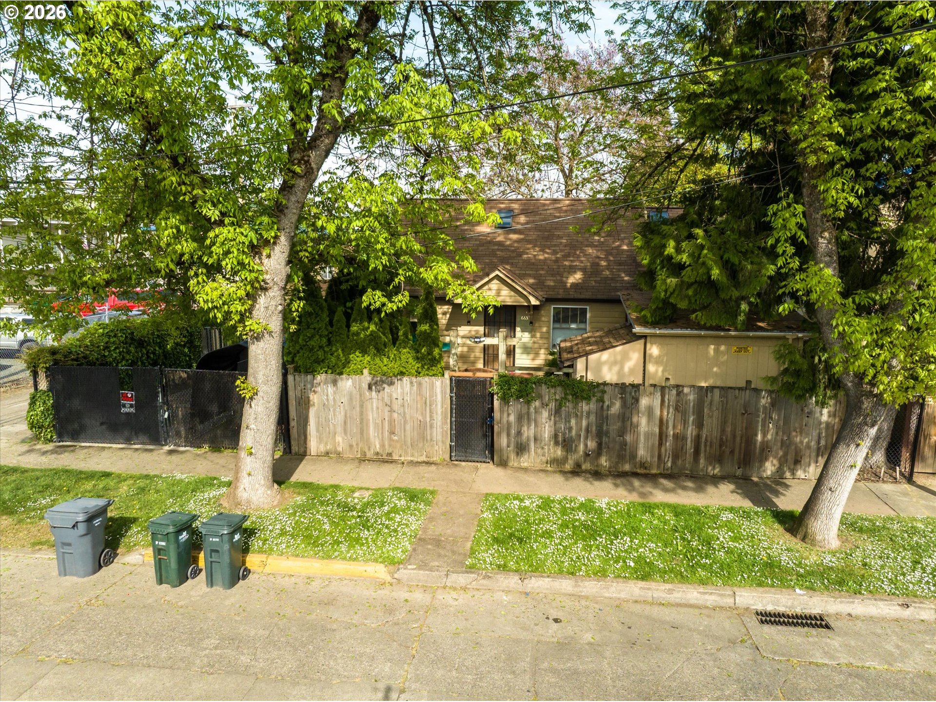 663 VAN BUREN ST