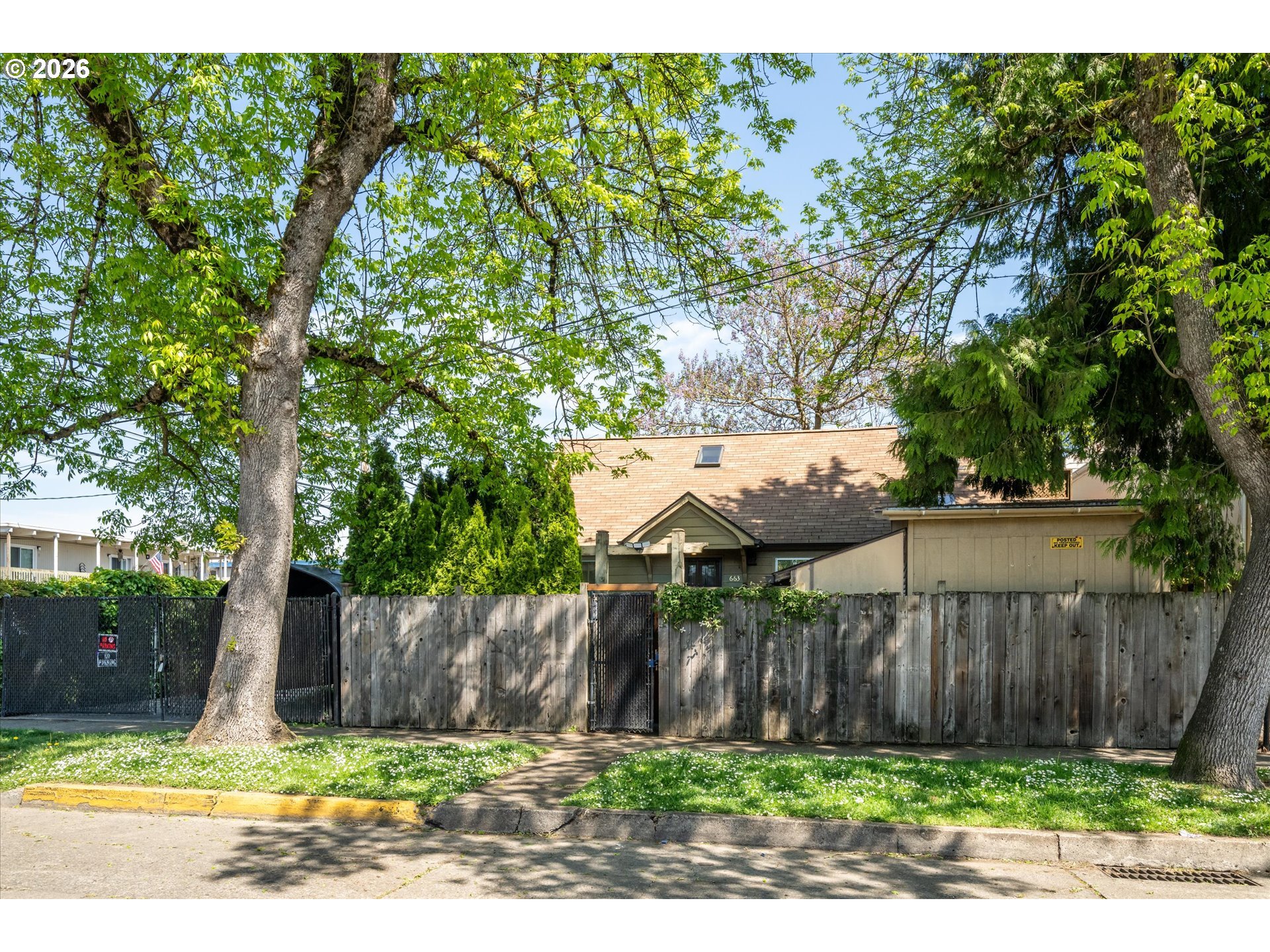 663 VAN BUREN ST