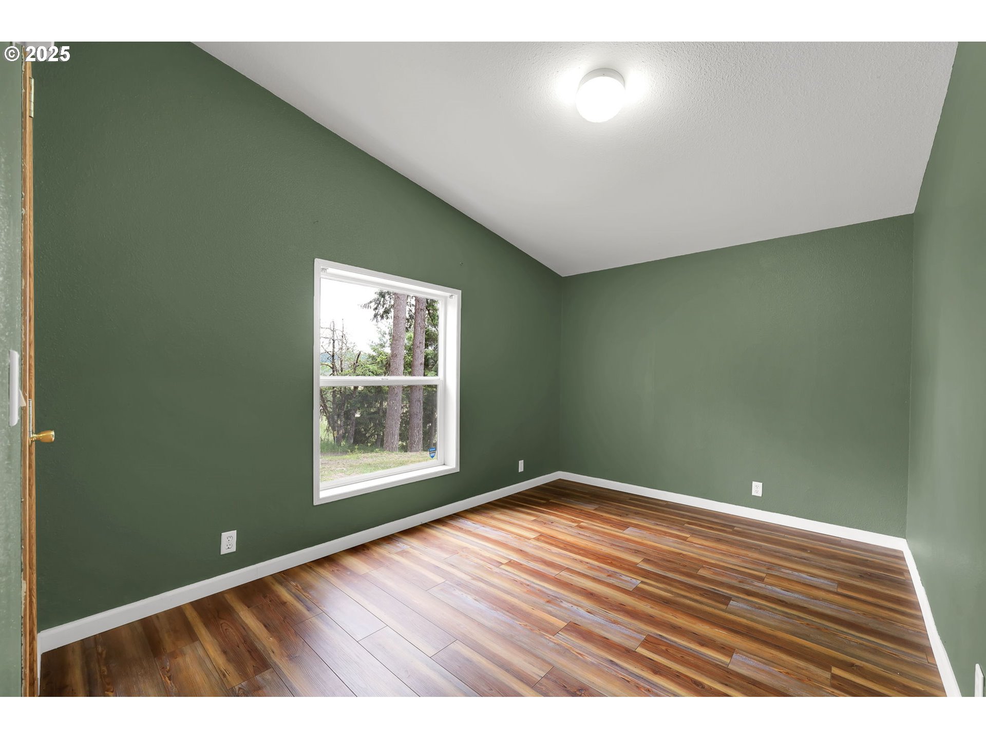 27840 BERRY HILL WAY