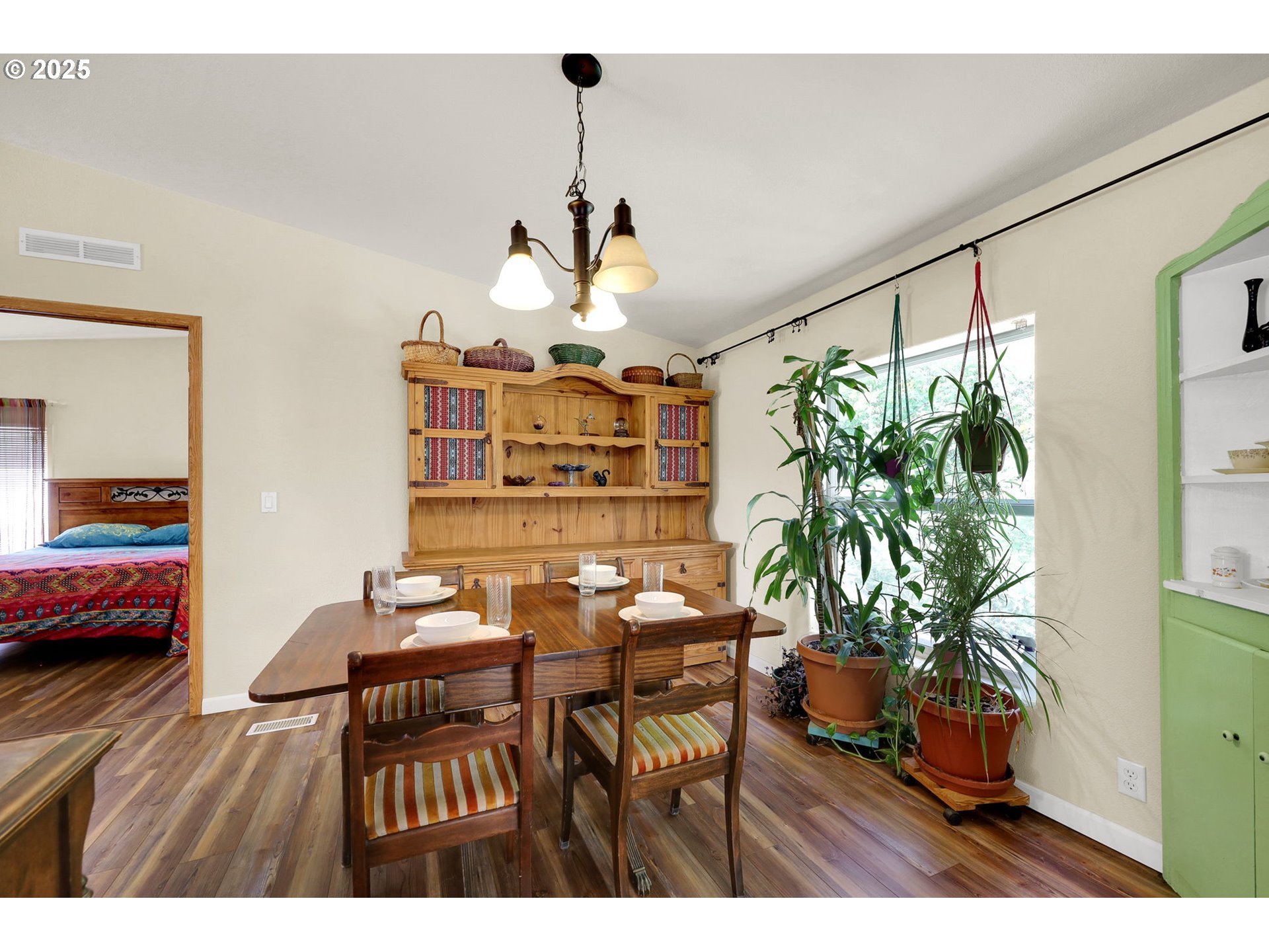 27840 BERRY HILL WAY