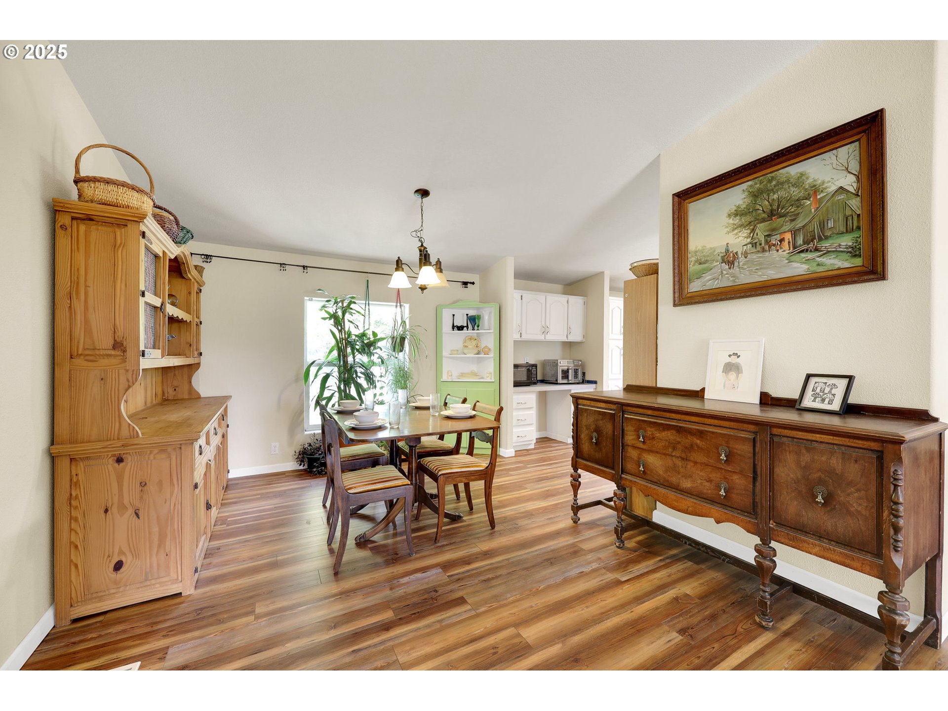 27840 BERRY HILL WAY