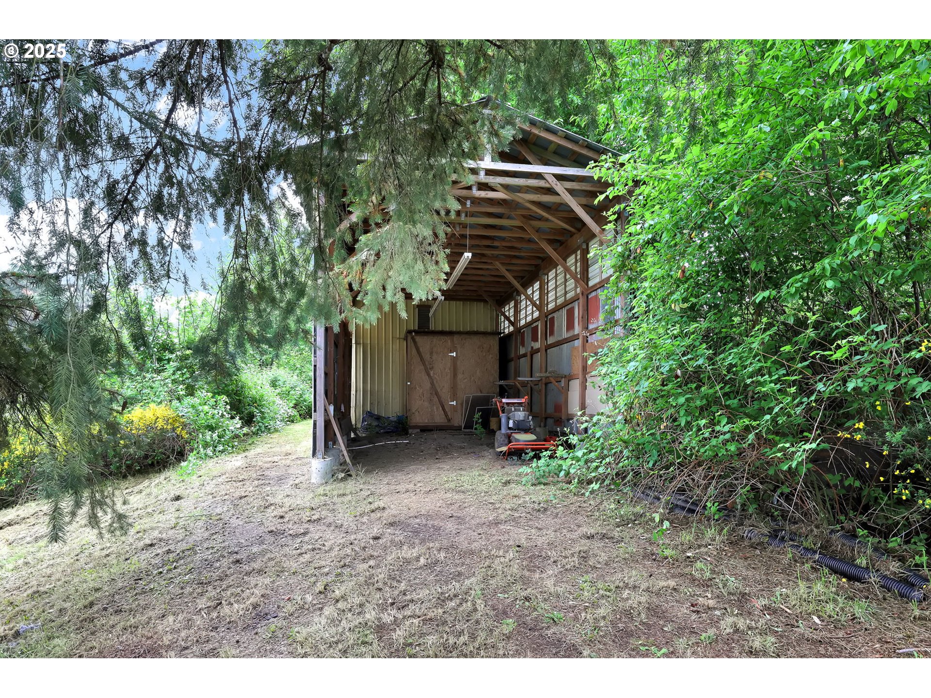 27840 BERRY HILL WAY