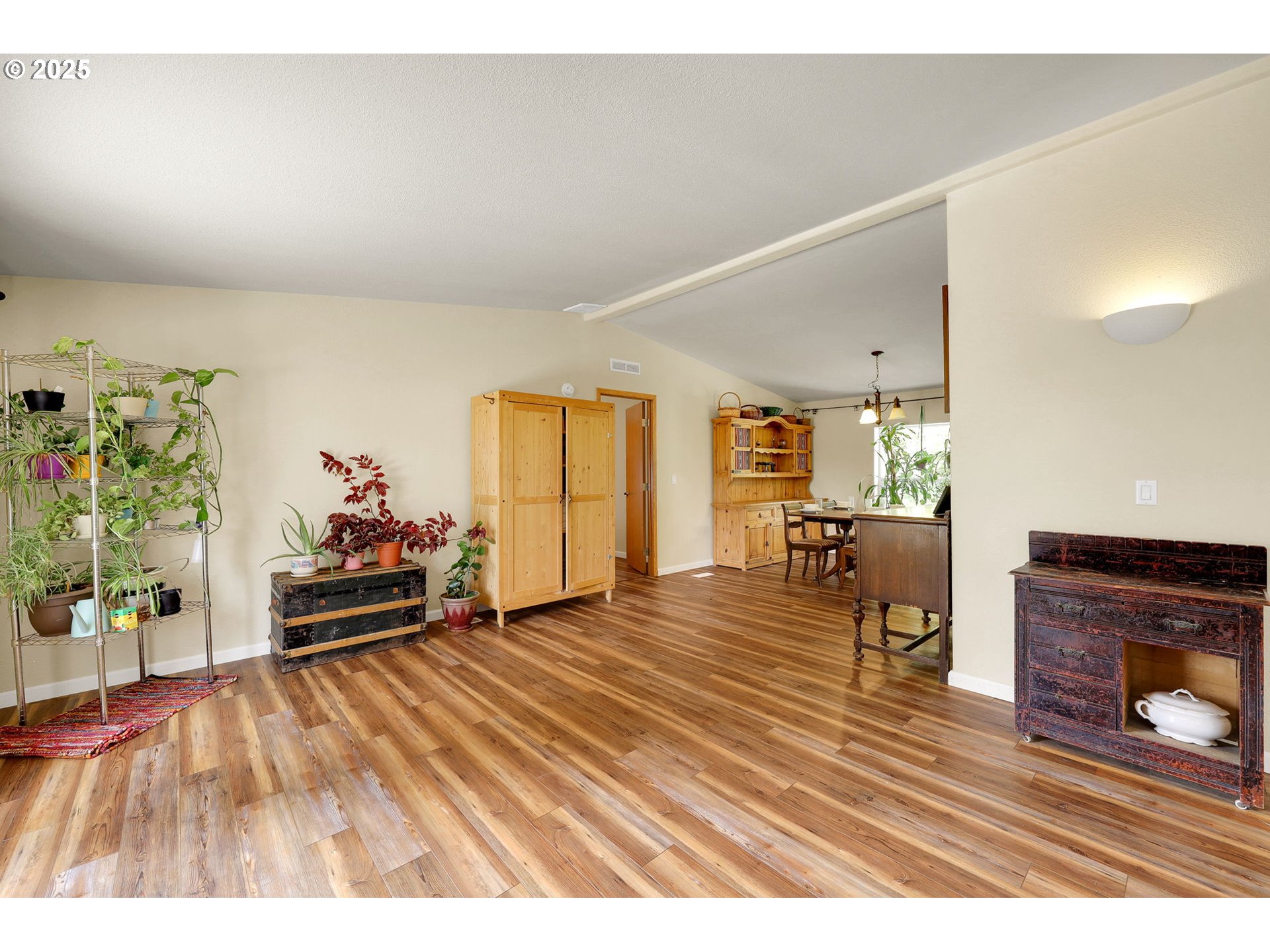 27840 BERRY HILL WAY