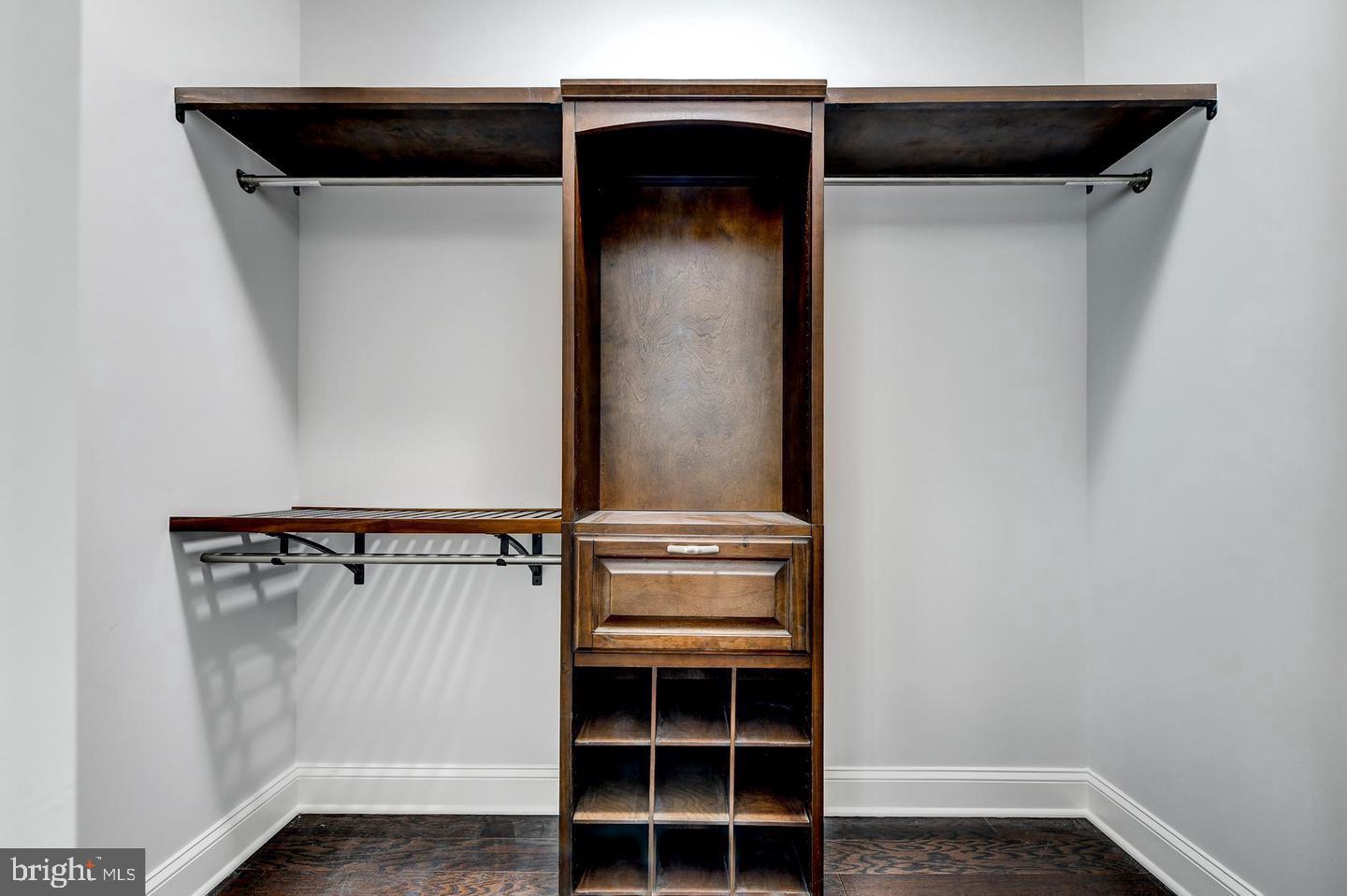 Foggy Bottom - 1 bed Condo + Private Patio