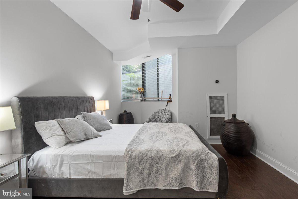 Foggy Bottom - 1 bed Condo + Private Patio