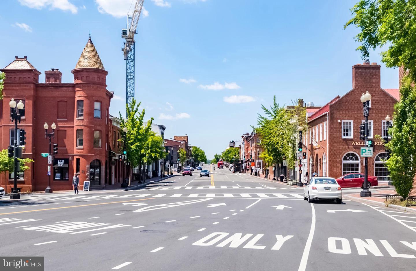 Foggy Bottom - 1 bed Condo + Private Patio