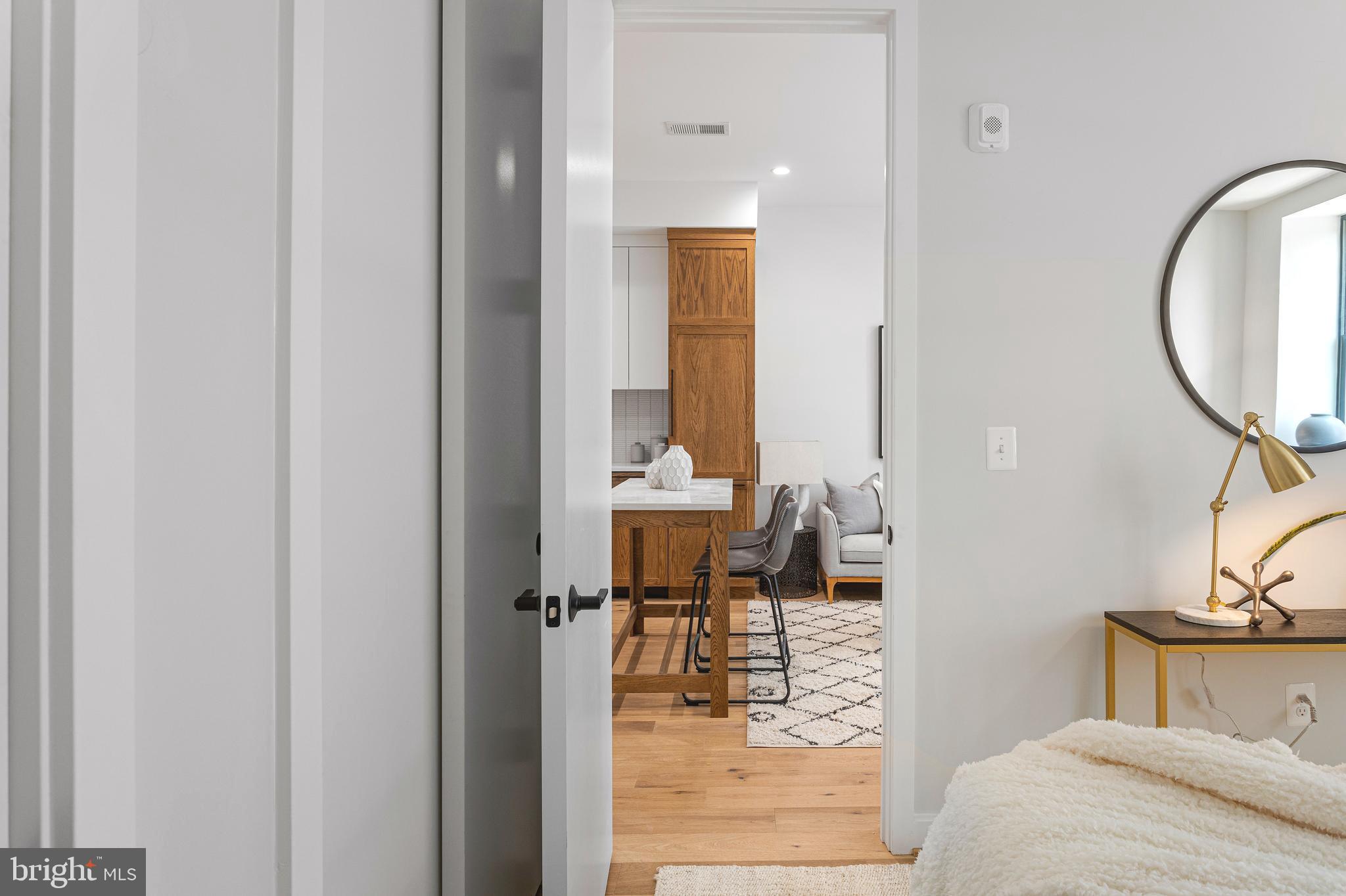 2525 PENNSYLVANIA AVE NW #303