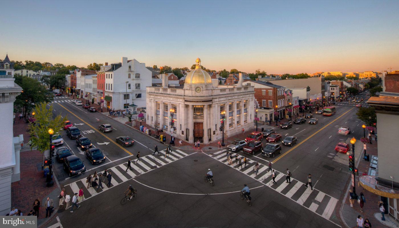 2525 PENNSYLVANIA AVE NW #303