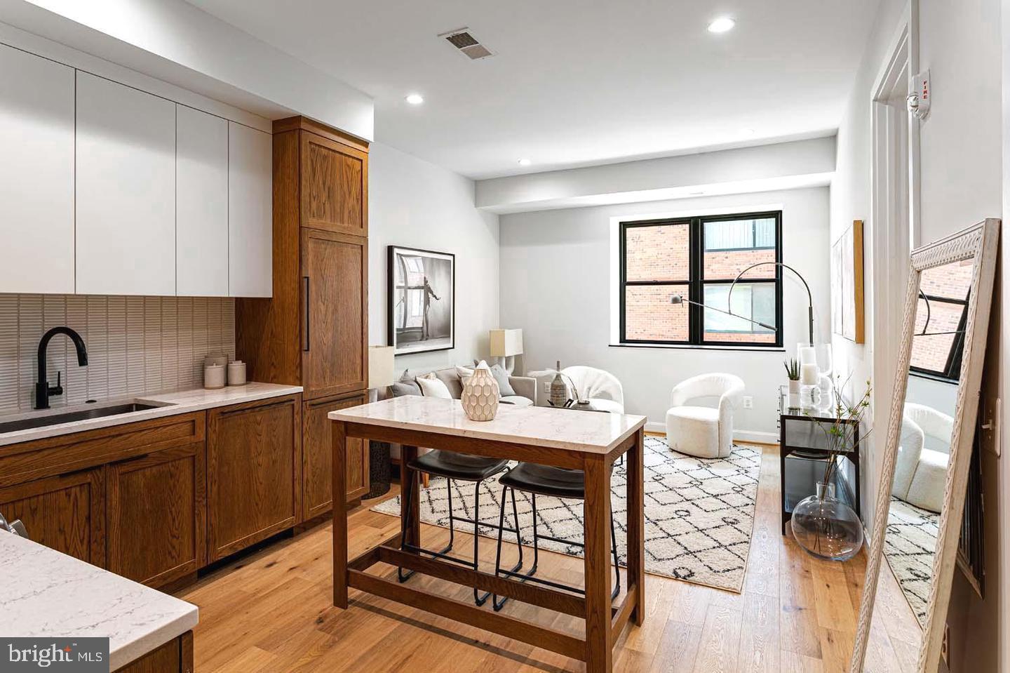 2525 PENNSYLVANIA AVE NW #303