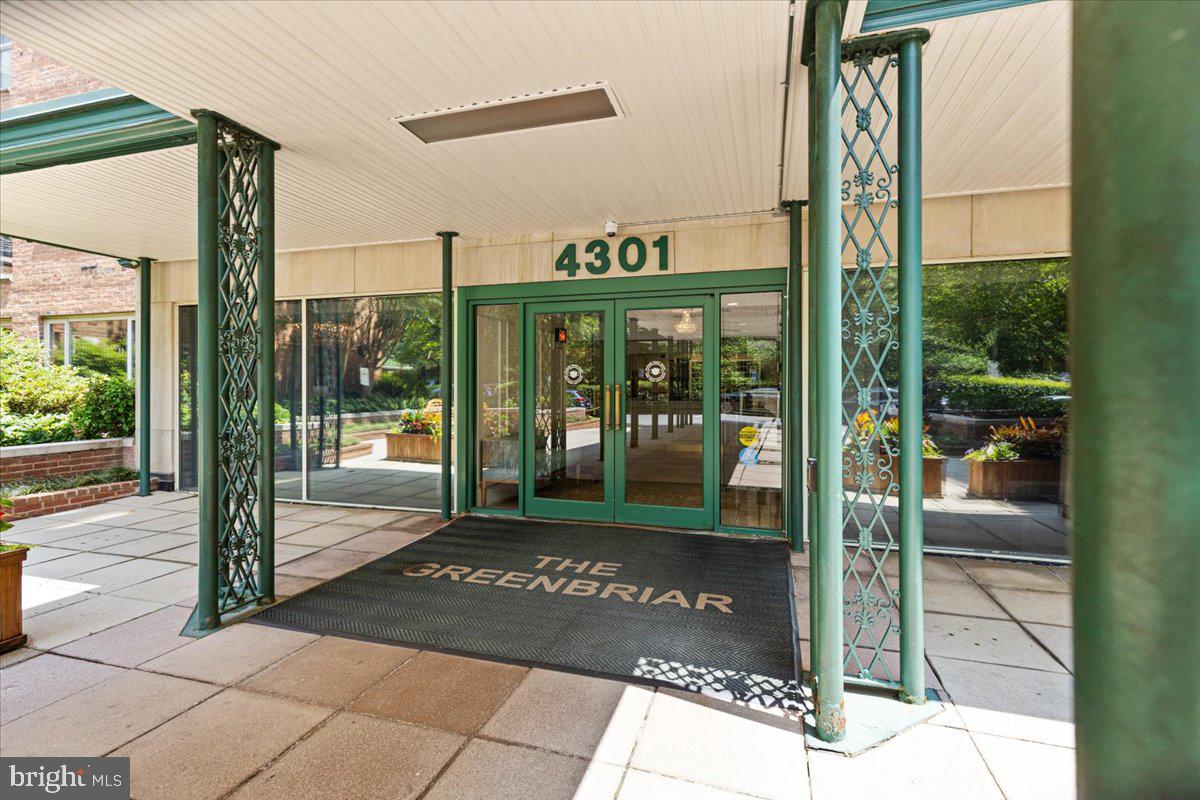 4301 MASSACHUSETTS AVE NW #3001