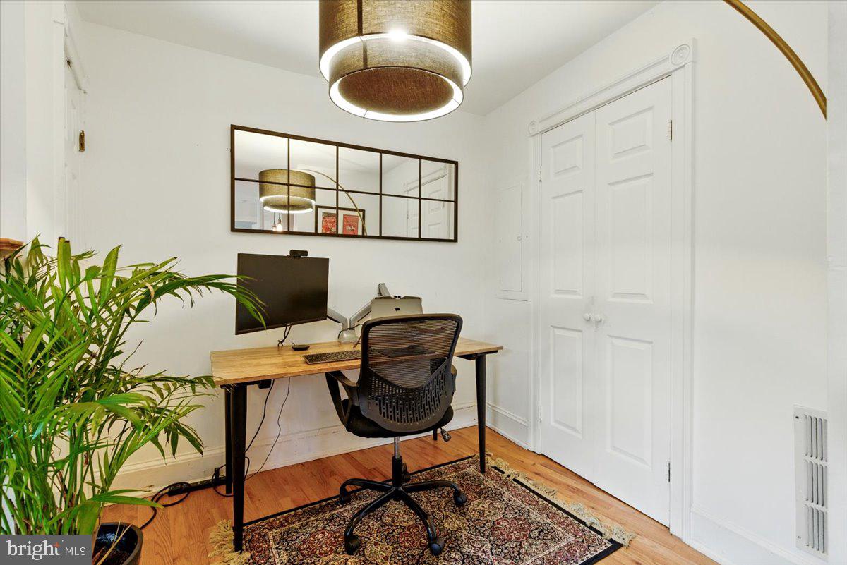 901 SOUTH CAROLINA SE #3