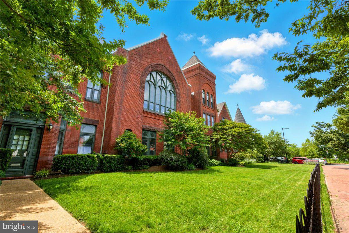 901 SOUTH CAROLINA SE #3