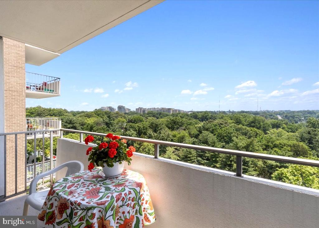 5101 RIVER RD #1506