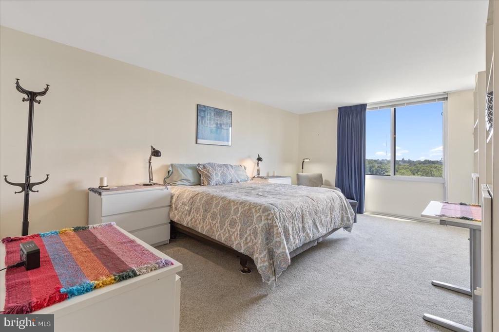 5101 RIVER RD #1506
