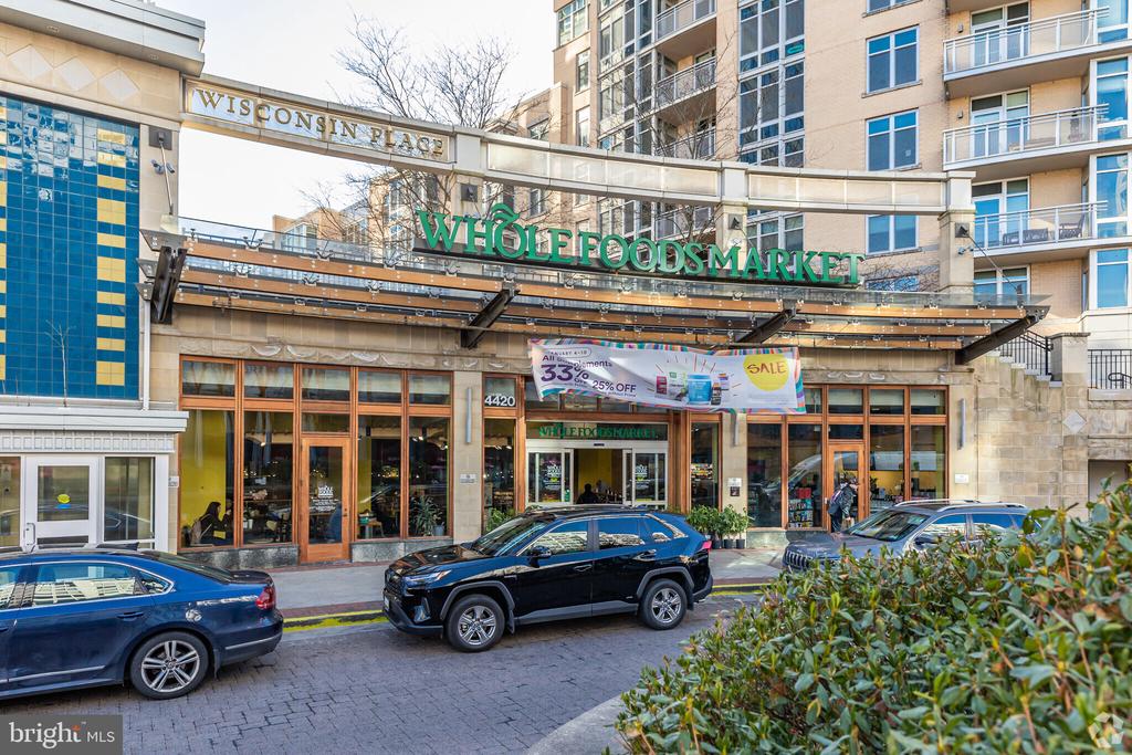 5101 RIVER RD #1506
