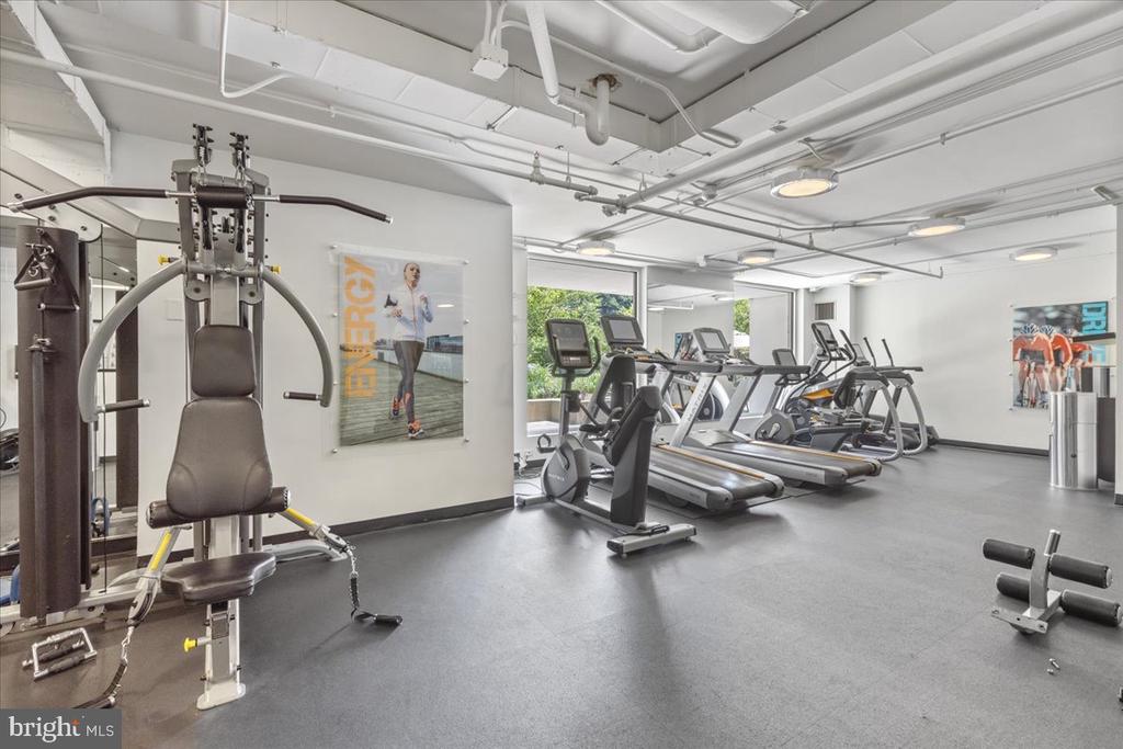 5101 RIVER RD #1506