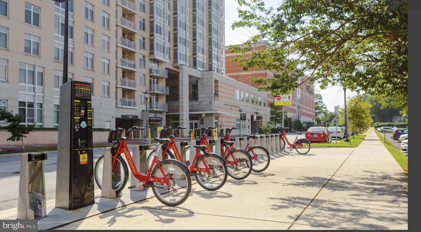 4515 WILLARD AVE #516S