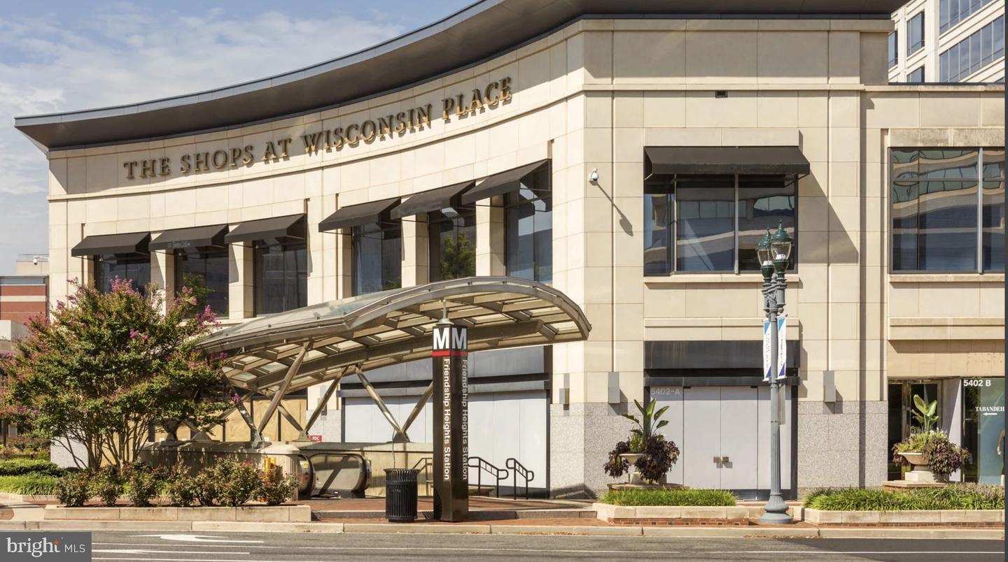 4515 WILLARD AVE #516S