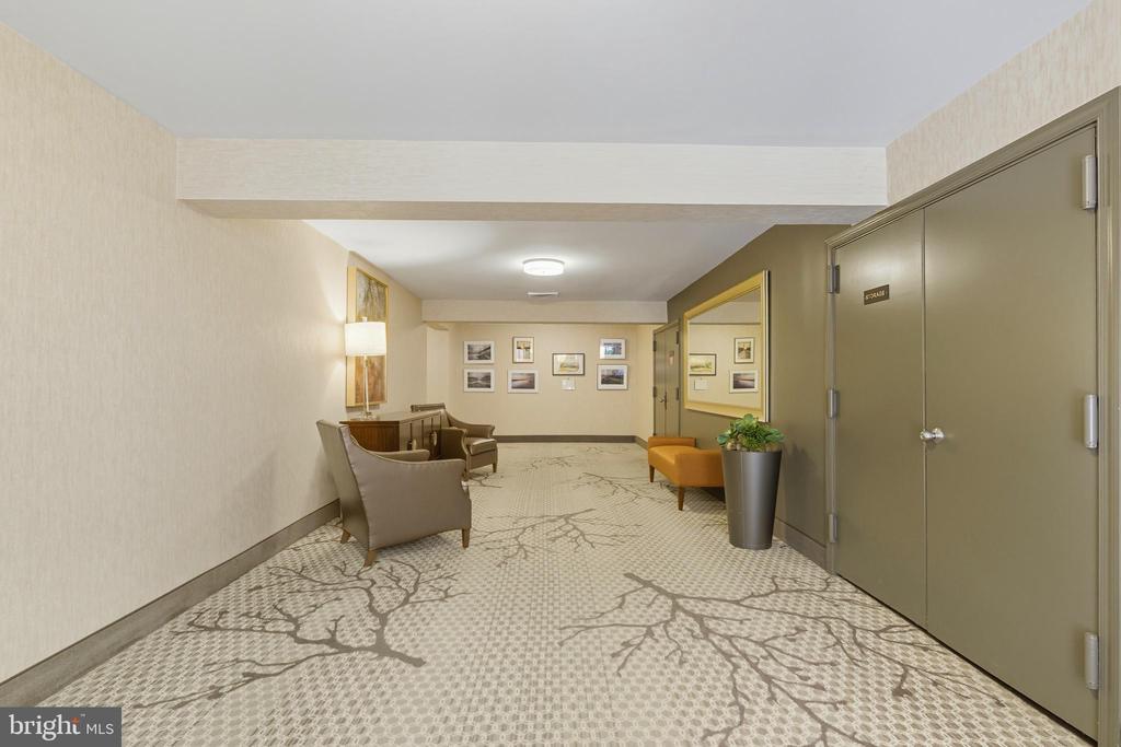 11430 STRAND DRIVE Unit: R-203