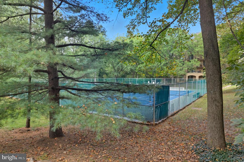 11430 STRAND DRIVE Unit: R-203