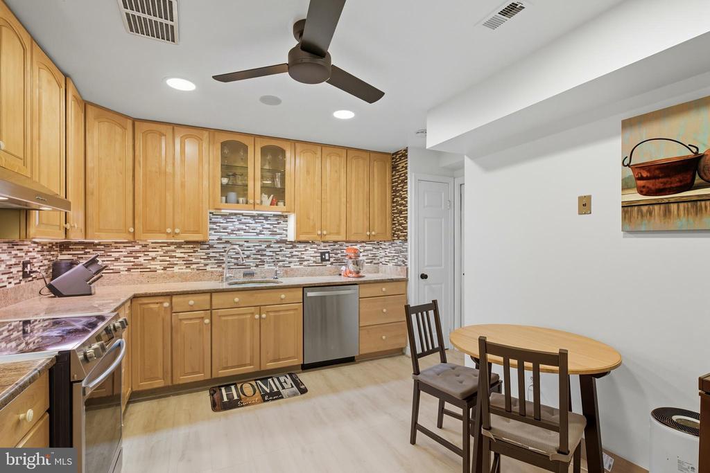 11430 STRAND DRIVE Unit: R-203