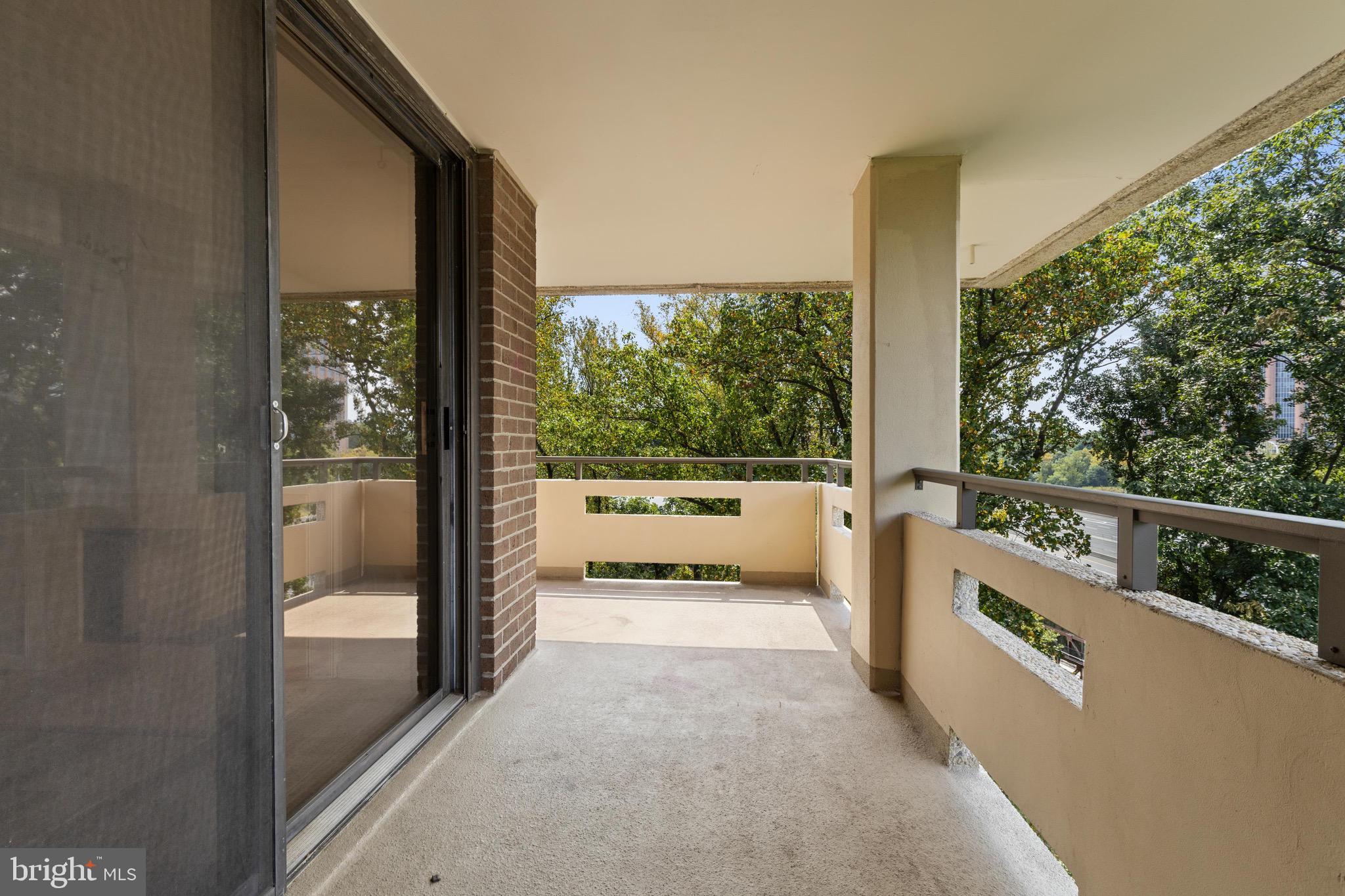 1808 OLD MEADOW ROAD Unit: 1405