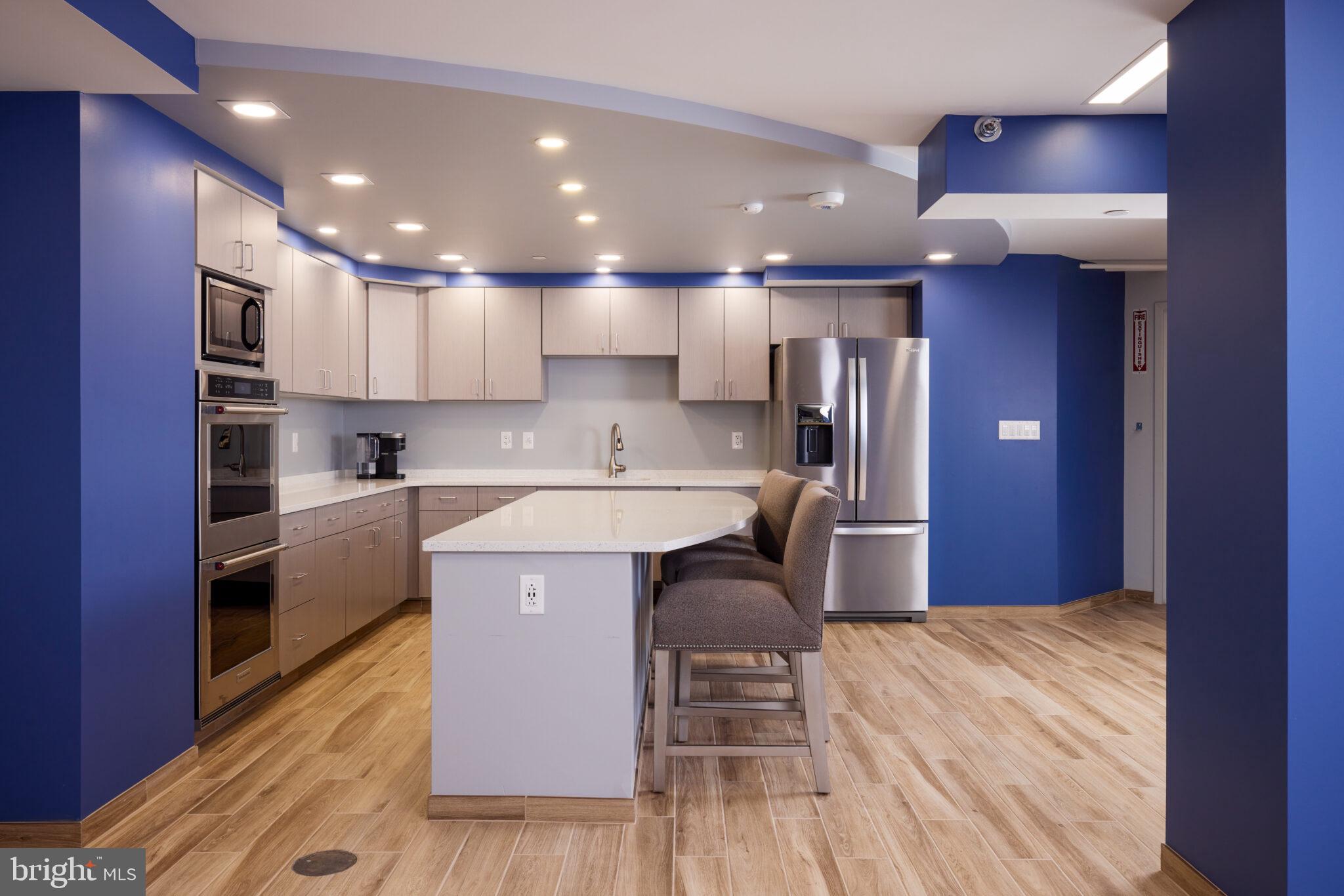 1808 OLD MEADOW RD #1405