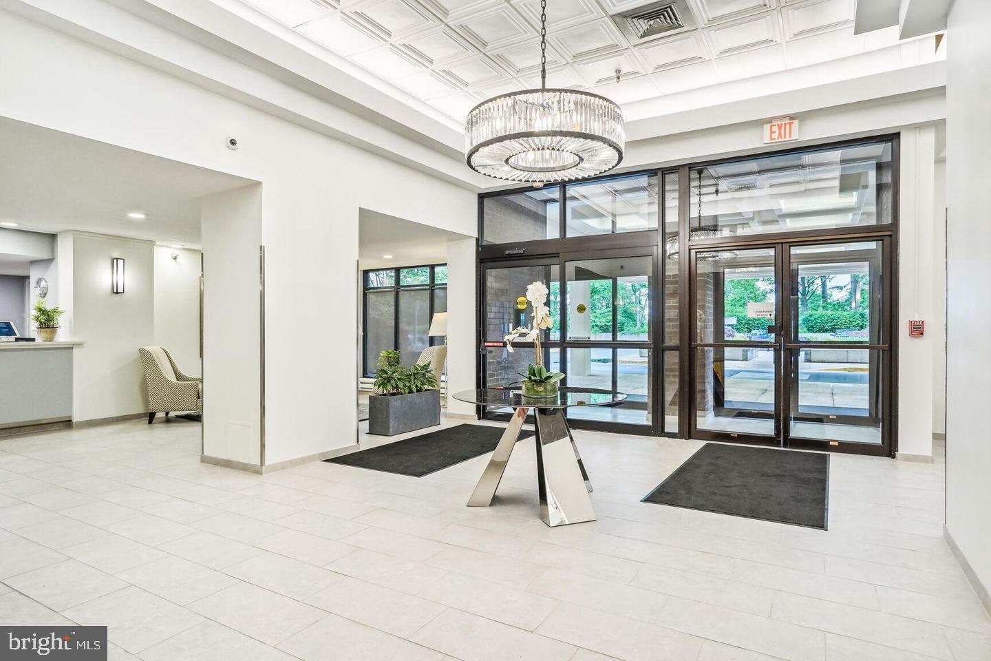 1808 OLD MEADOW RD #1405