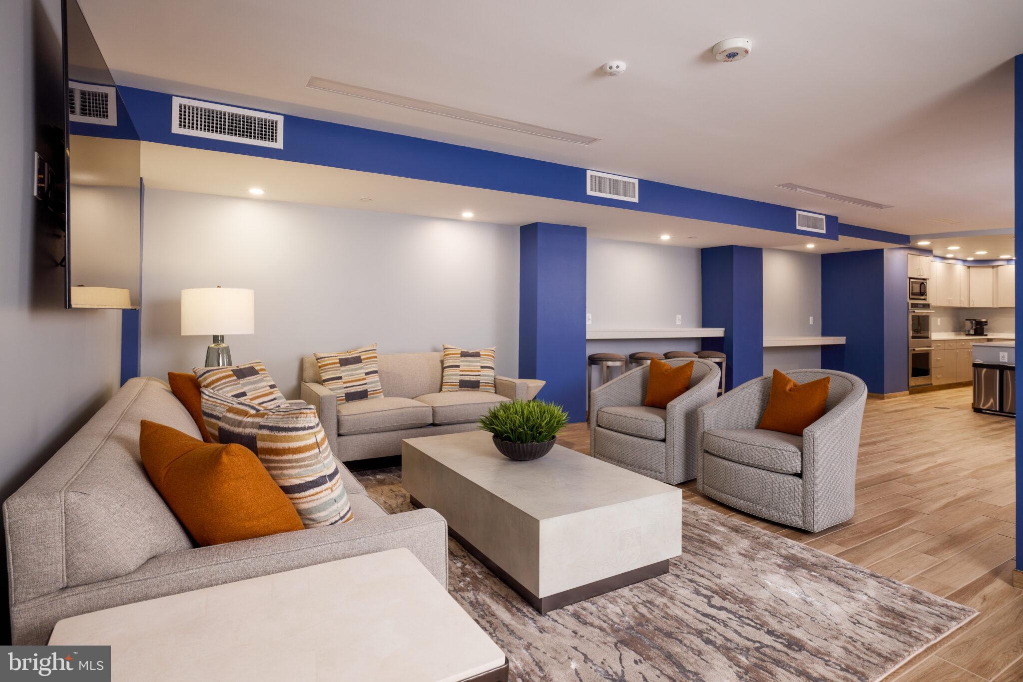 1808 OLD MEADOW RD #1405