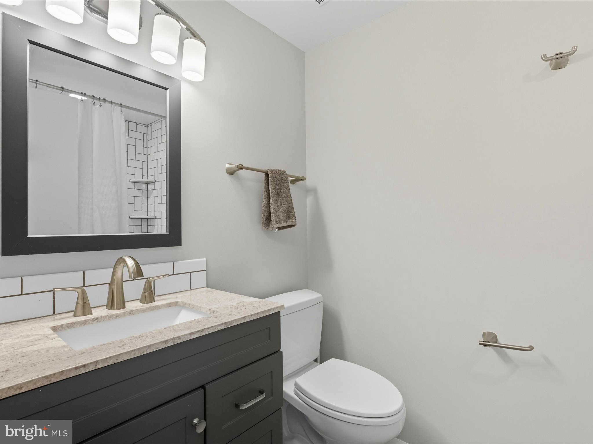 3878 ALDER WOODS COURT