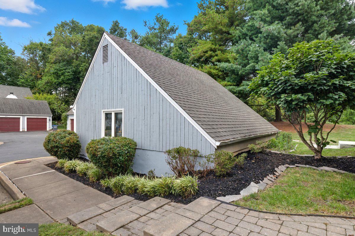 3878 ALDER WOODS COURT