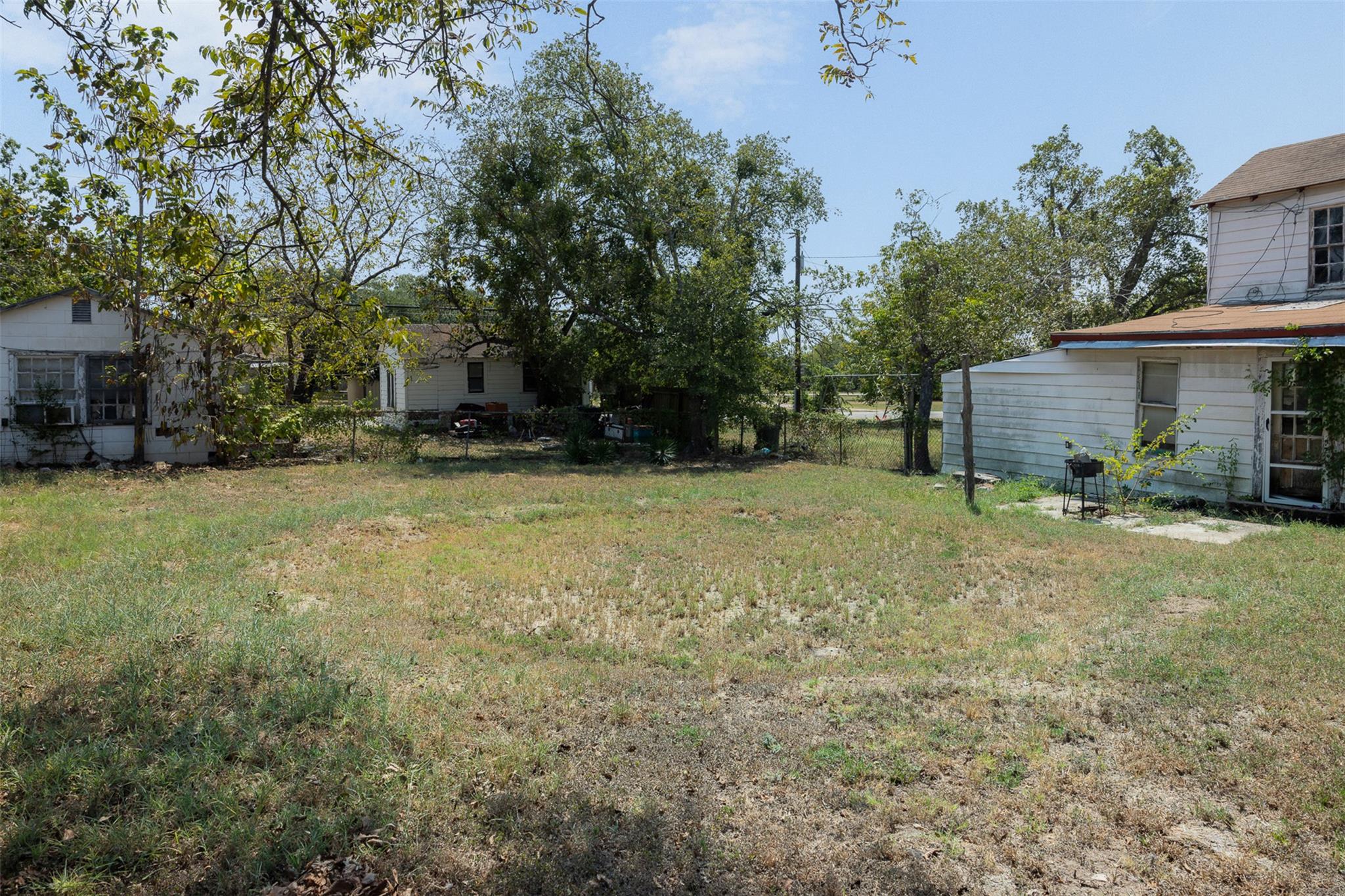 650 S Main ST