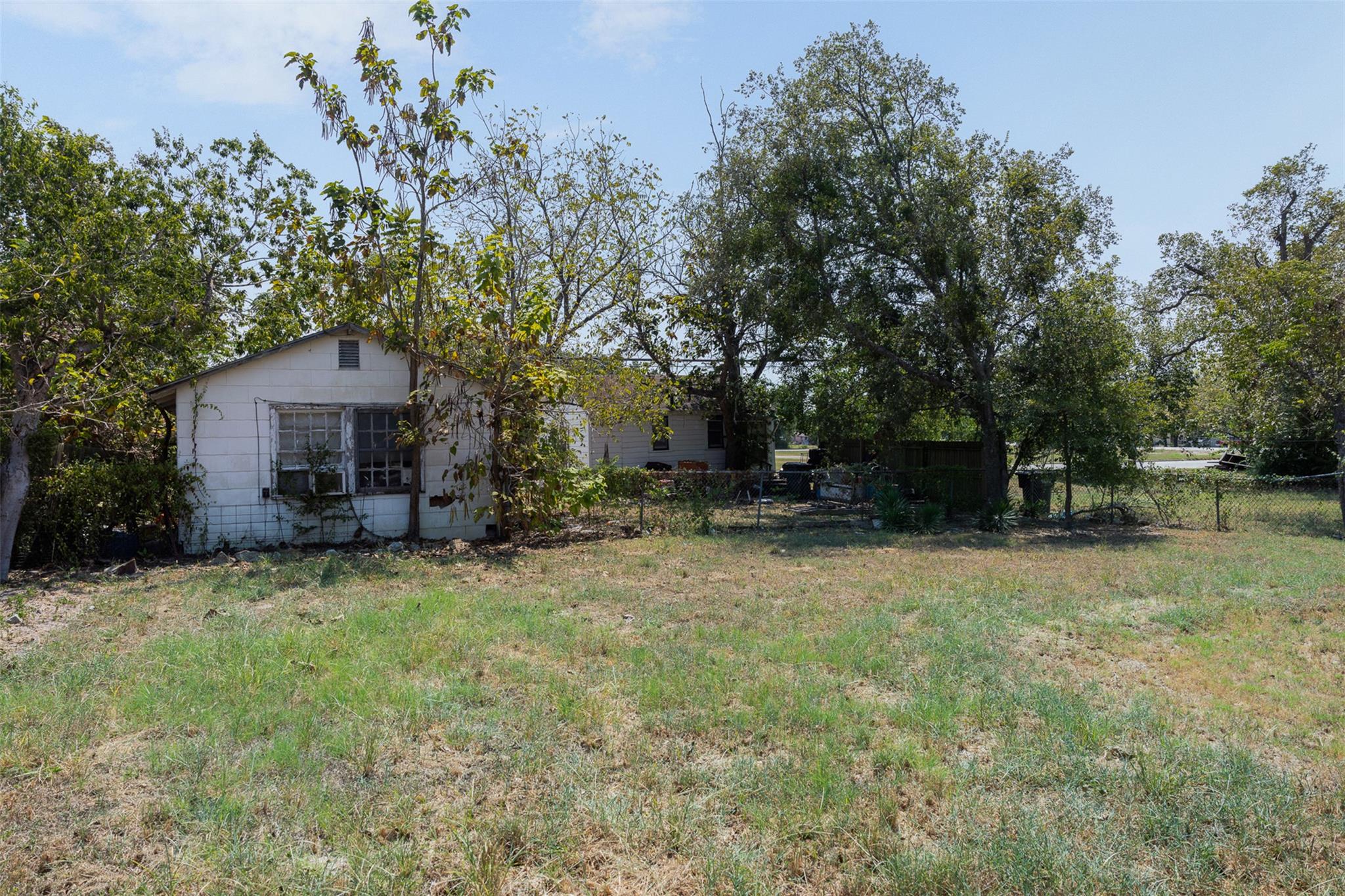 650 S Main ST