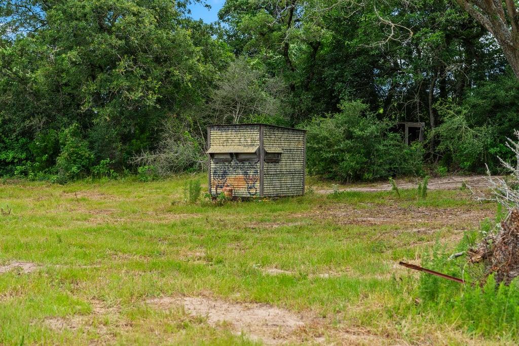 1910 E County Road 415